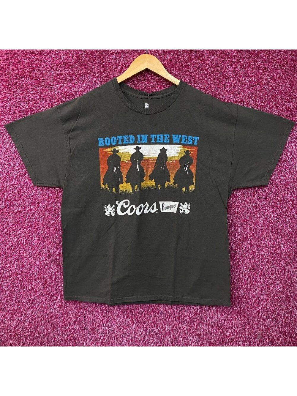 Coors Banquet Rooted in the West Vintage Style Tee XL